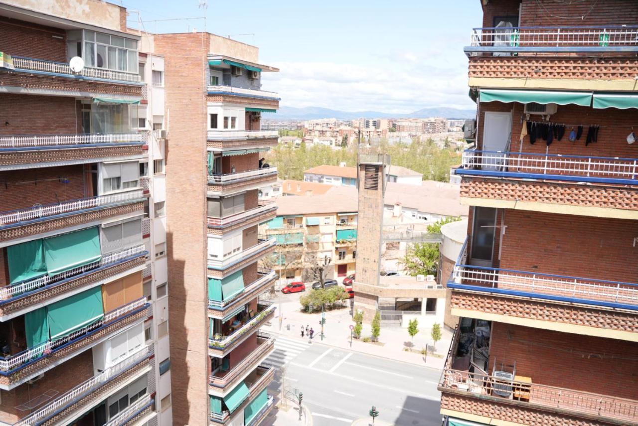 Precioso Apartamento. Buenas Vistas Y Tranquilidad Apartment Granada Bagian luar foto